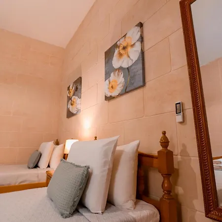 Villa Fieldview - Gozo Holiday Home Gharb  Exterior photo