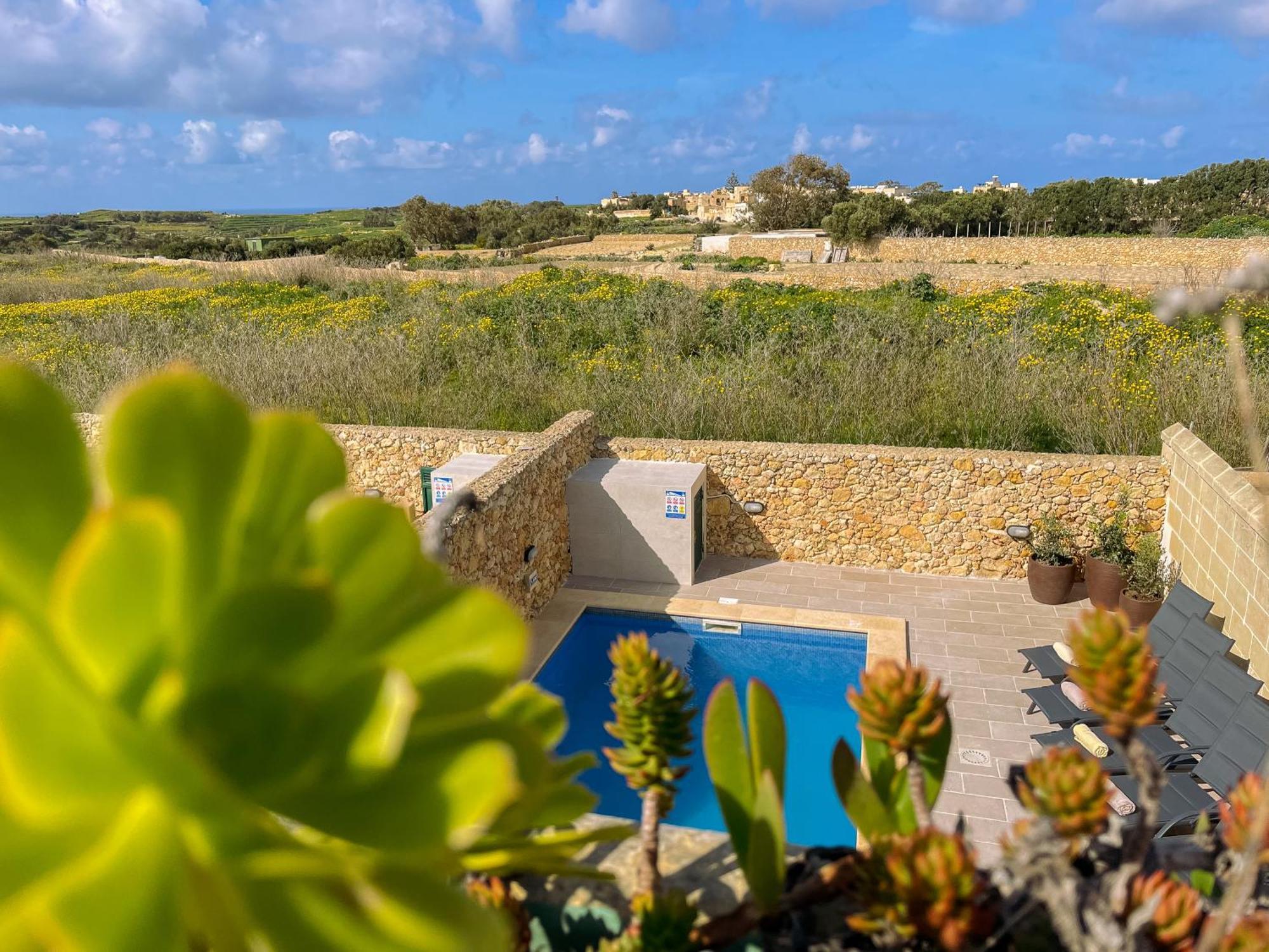 Fieldview - Gozo *